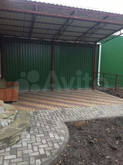 Коттедж 216 м² на участке 4 сот.