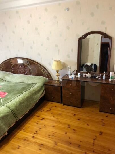 4-к. квартира, 100 м², 2/5 эт.