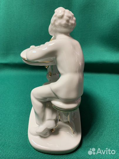 Статуэтка юный Пушкин. лфз