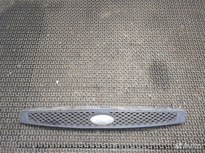Решетка радиатора Ford Fiesta, 2005