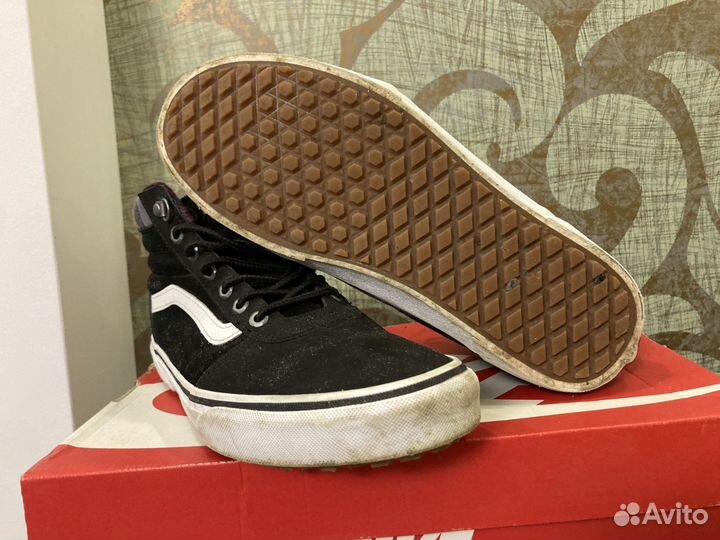 Высокие кеды Vans