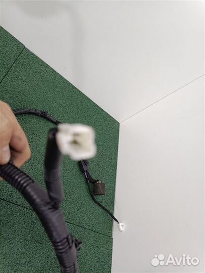 Проводка (коса) двери багажника Chevrolet Captiva