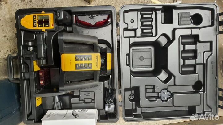 Лазерный нивелир CST/berger RL25HV/Аренда