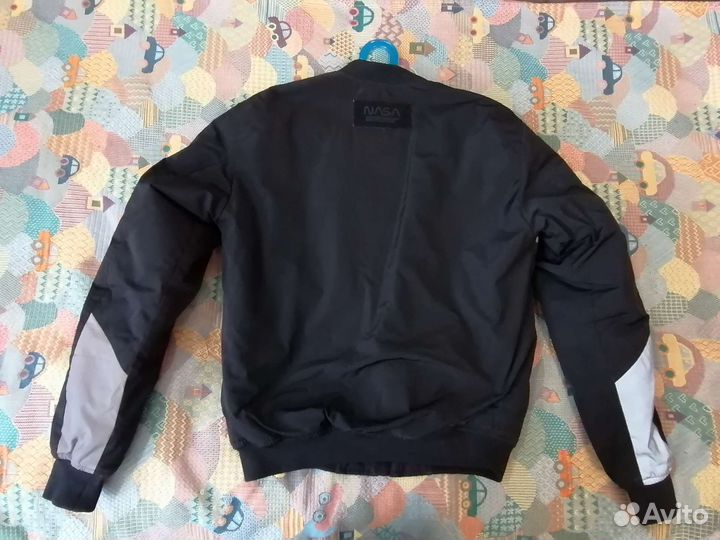 Куртка ветровка