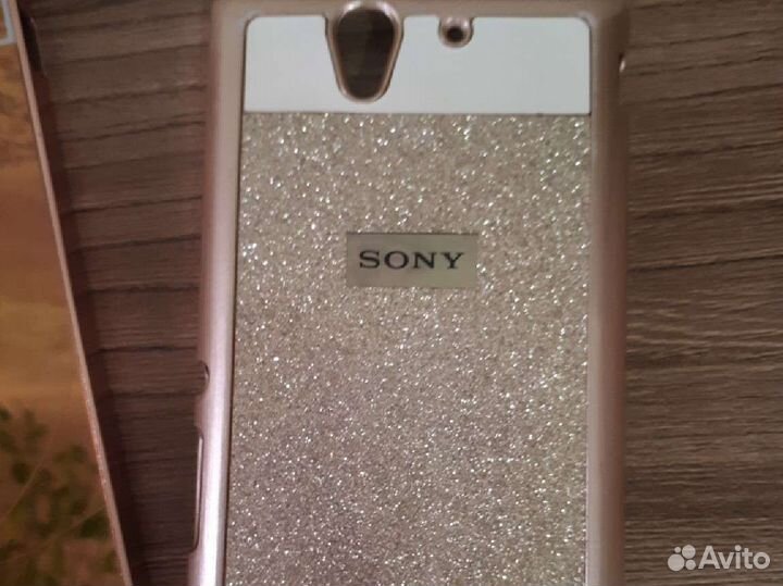 Чехлы на телефон