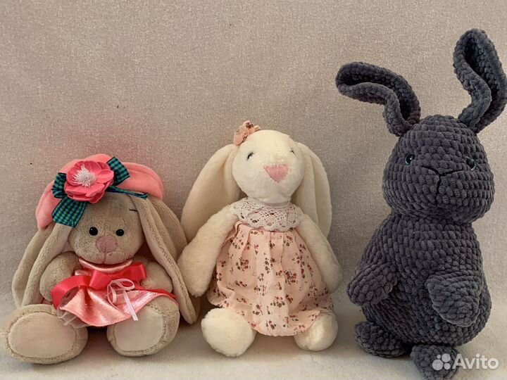 Игрушки мягкие Зайки
