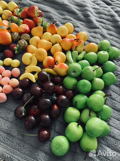 Коробка искусственных фруктов/овощей