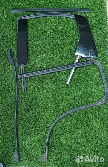 Уплотнитель стекла задний левый Mazda Cx-5 (Kf) Ii