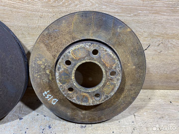 Комплект передних тормозных дисков Focus 2 D157