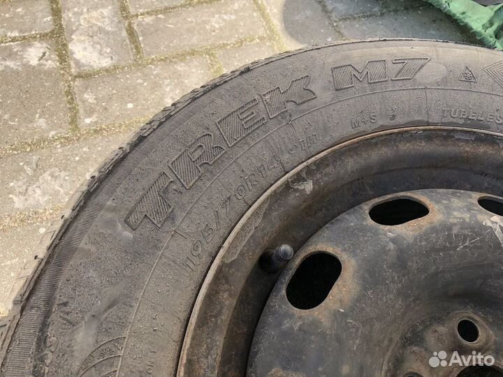 Колеса с резиной Maxtrek