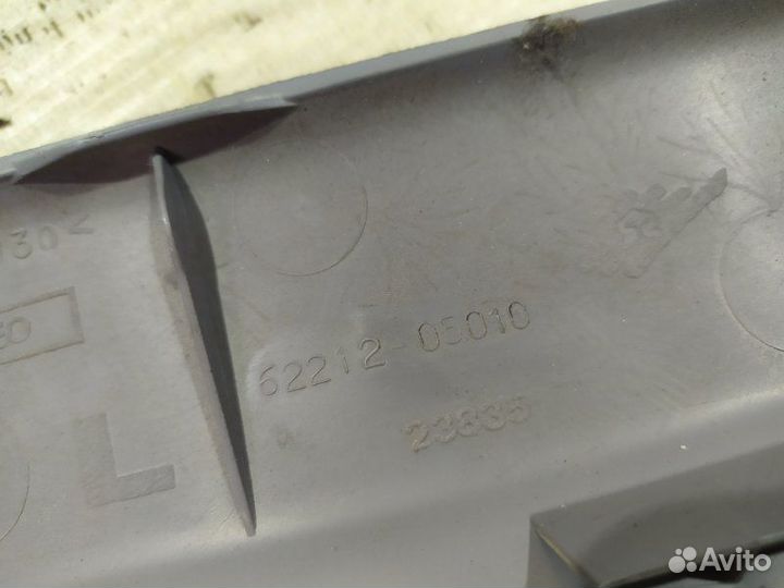 Обшивка стойки передняя левая Toyota Carina E