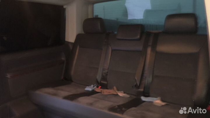 Аренда автомашины Фольксваген Мультивен с водителе