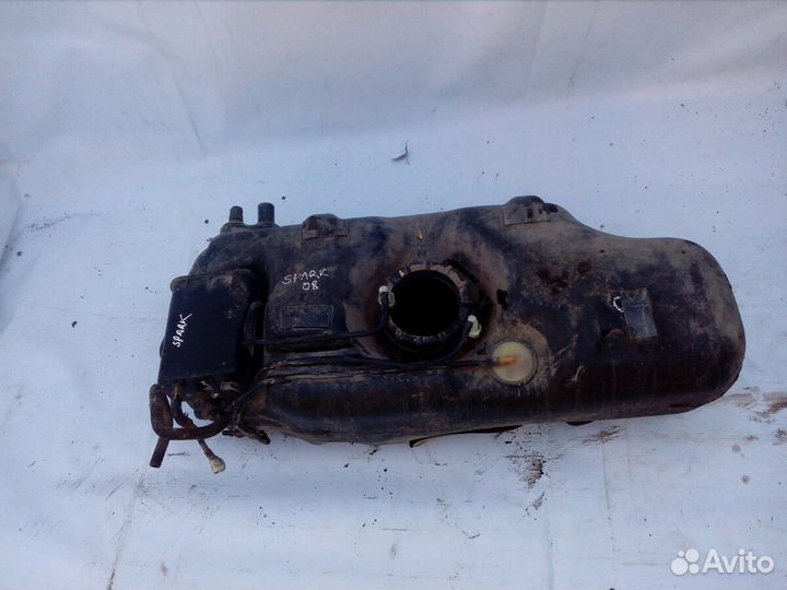 Бензобак Chevrolet Spark