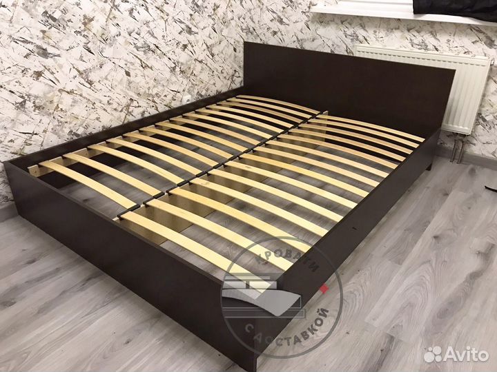 Кровать двуспальная