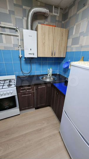 2-к. квартира, 46 м², 1/3 эт.