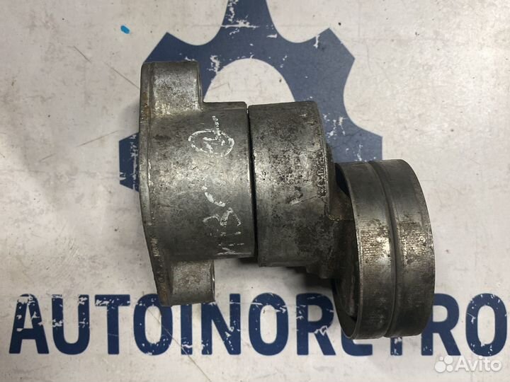 Натяжной ролик Opel Corsa B 90411025