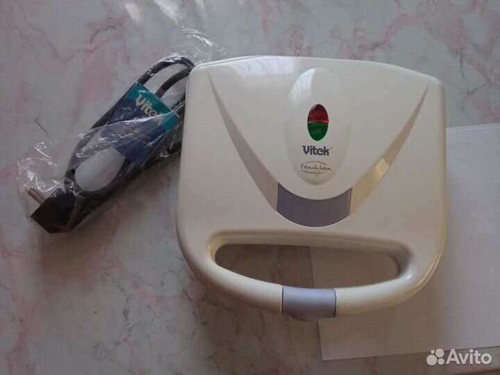 Сендвичница бутербродница Vitek