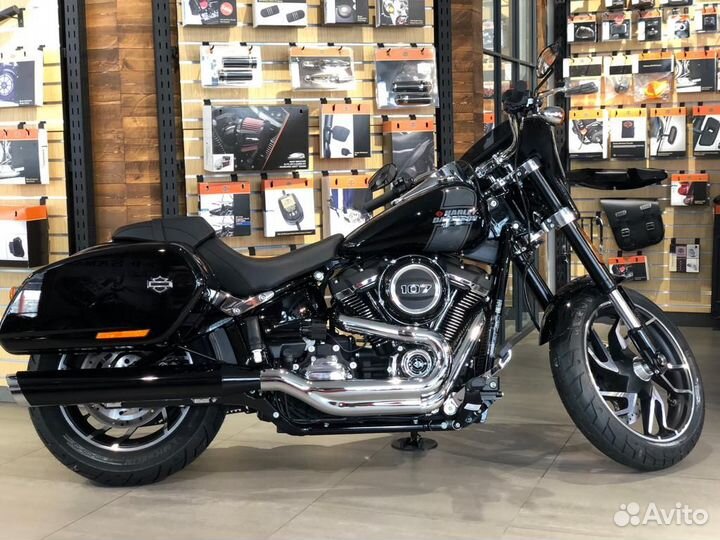 Sport Glide Harley-Davidson Softail 2022 Vivid Bla