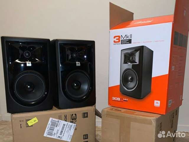Студийный монитор JBL306P MKll