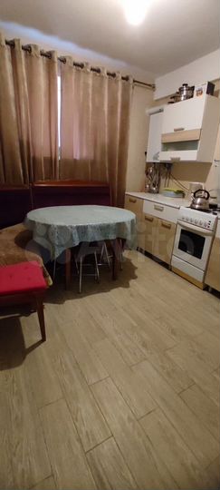 2-к. квартира, 60 м², 1/5 эт.