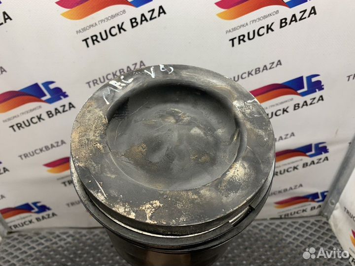 Поршень двс Renault Magnum