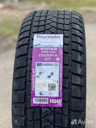 Tourador Winter Pro TSS1 235/50 R18 97T