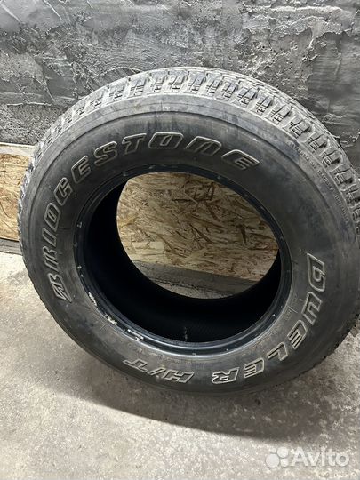 Bridgestone Dueler H/T 275/65 R17