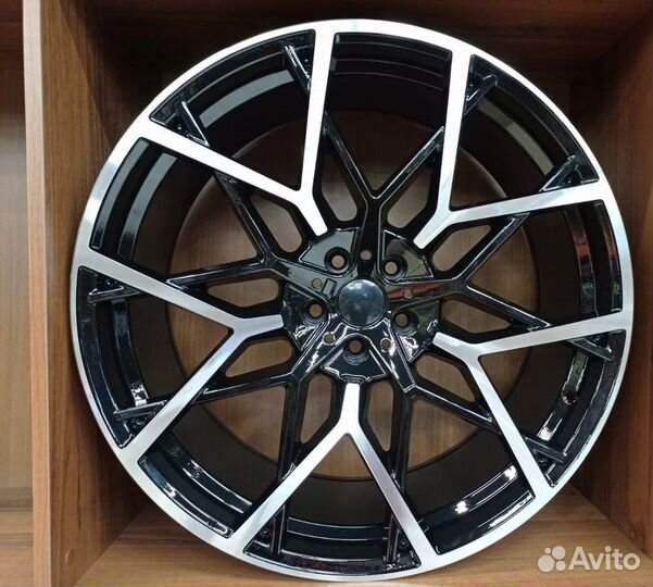 Диски R22 5х112 для BMW G05 G06 G07