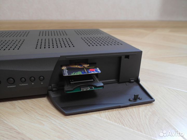 Спутниковый ресивер humax vaci-5300