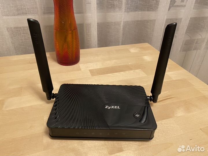 Роутер ZyXel Keenetic Giga III