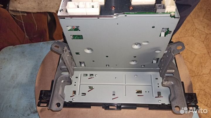 Магнитола шгу Toyota Highlander