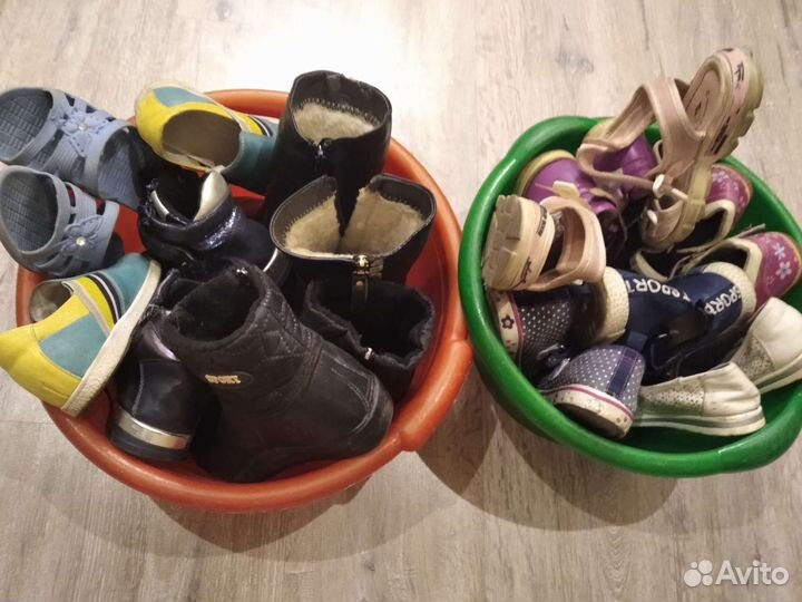 Одежда и обувь на девочку