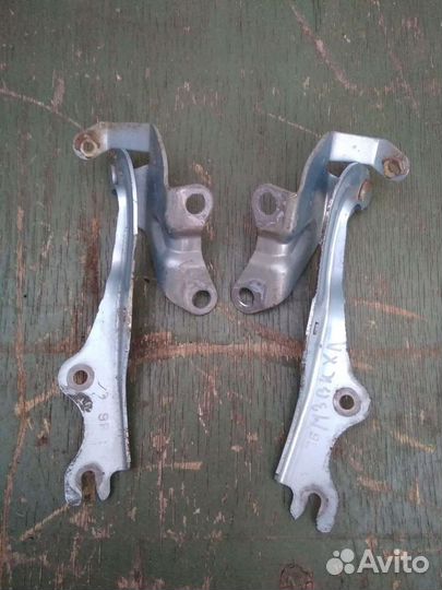 Петли капота Mazda 3 BK 2003-2009