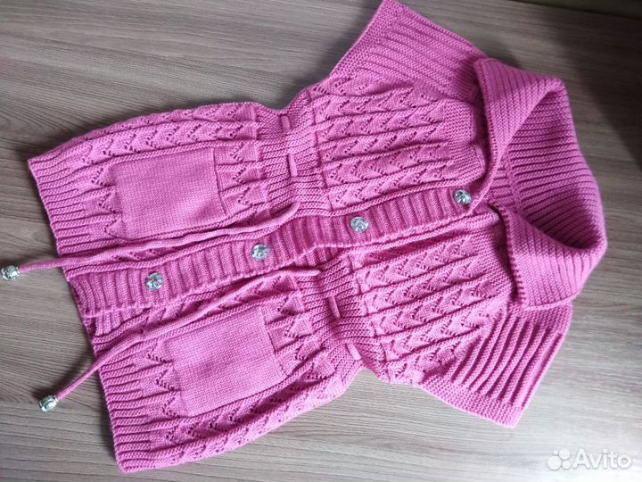 Жилетка вязаная