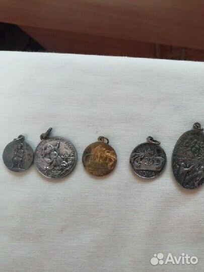 Медальоны Ватикана