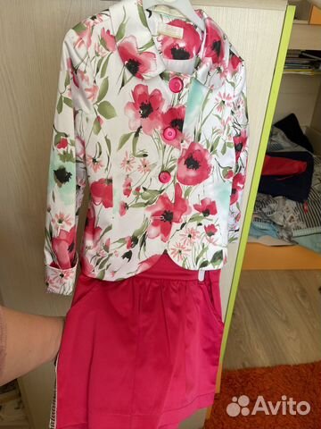 Костюм нарядный для девочки новый