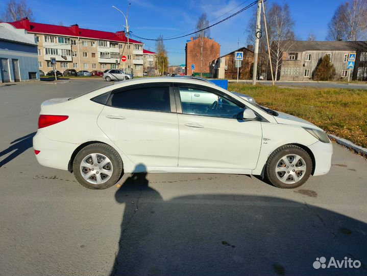 Hyundai Solaris 1.6 AT, 2013, 289 000 км