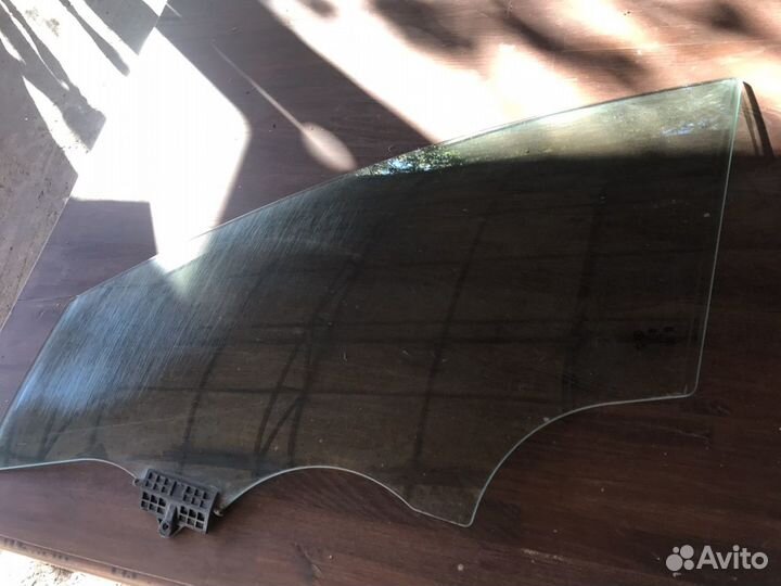 Стекло левое переднее hyundai i40