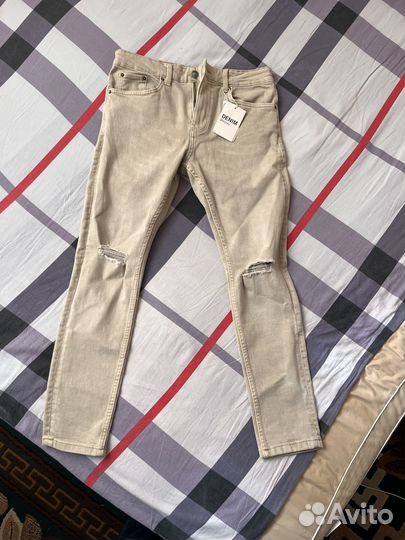 Джинсы bershka