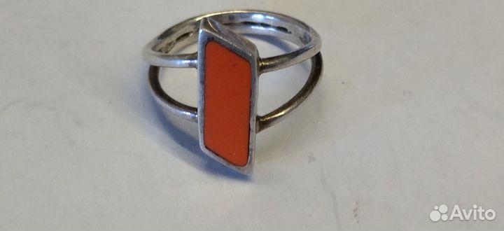 Кольцо серебро 925 проба. коралл