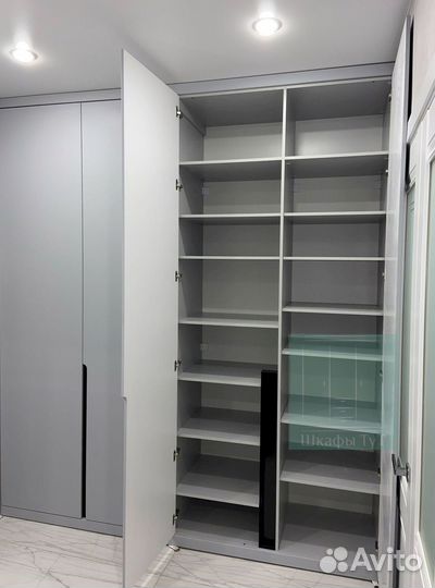 Встроенный шкаф