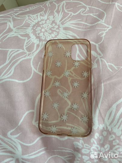 Чехол на iPhone 11