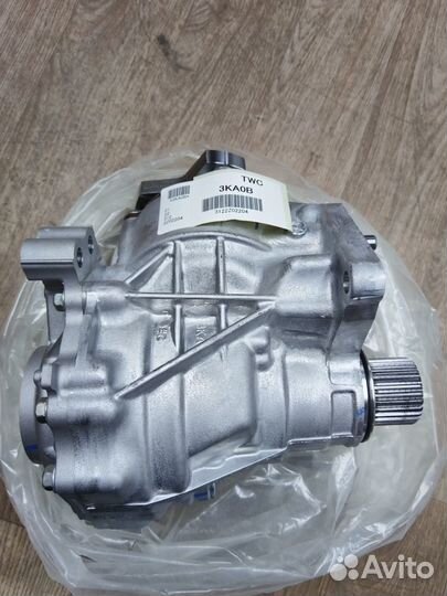 Коробка раздаточная (R52R/L50) 331003KA0B