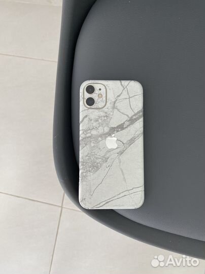 Телефон iPhone