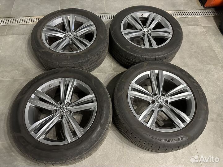 R19 Pirelli P Zero 255/55, PCD 5x112 DIA 65