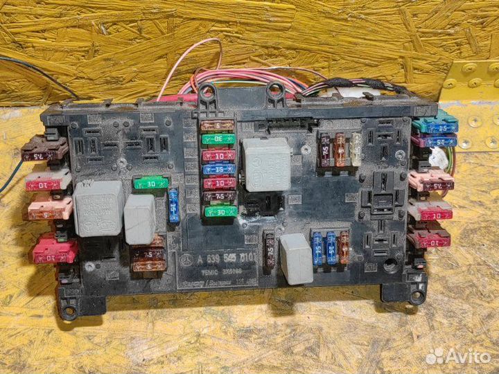 Блок предохранителей Mercedes Viano W639 OM 646