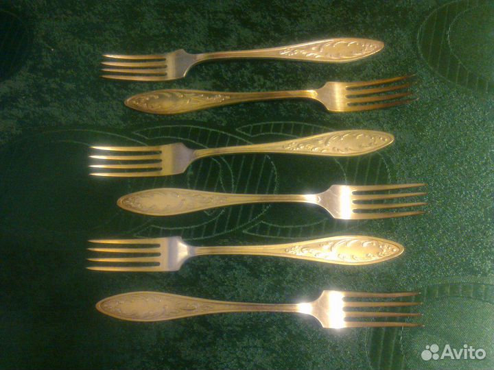 Посеребренные столовые вилки