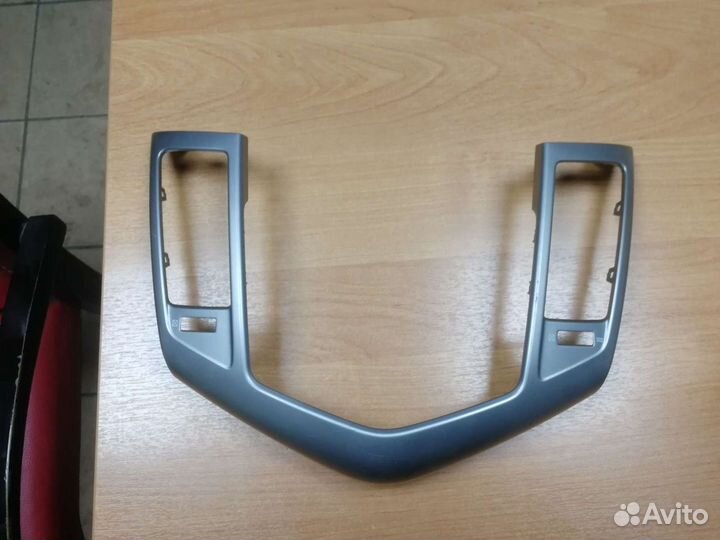 Рамка Chevrolet Cruze, Тигуан