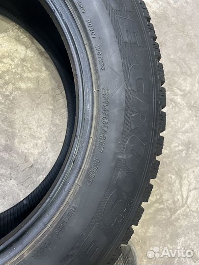 Bridgestone Ice Cruiser 7000 225/65 R17