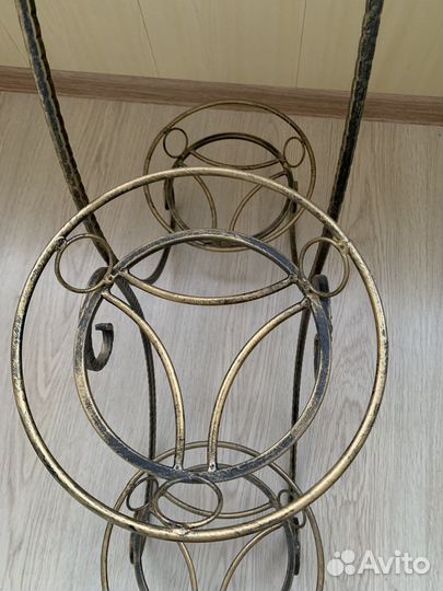 Подставка для цветов напольная металлическая